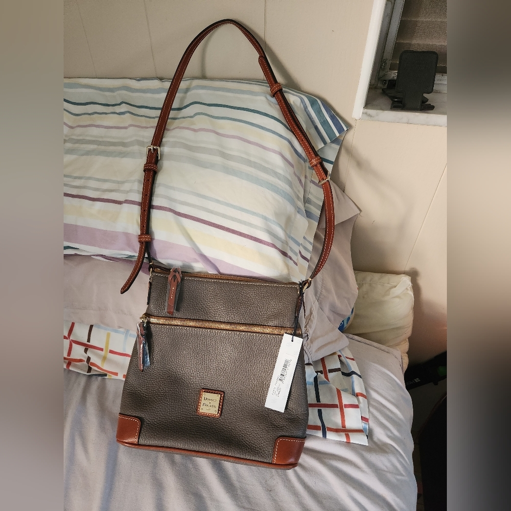 Dooney & Bourke new wirh tags crossbody bag